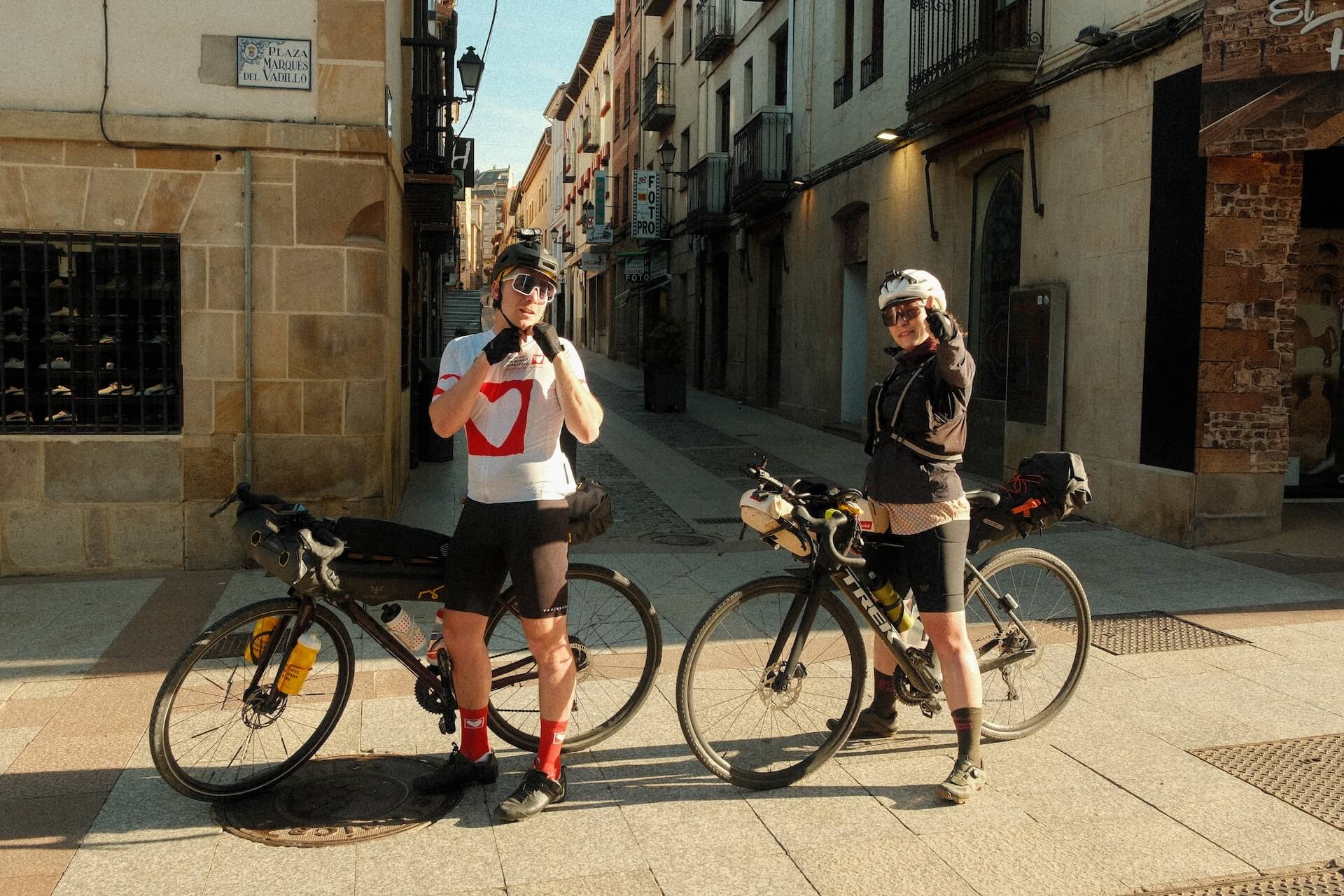 Desertus Bikus 2026 :  L'école de l’humilité et du voyage à vélo