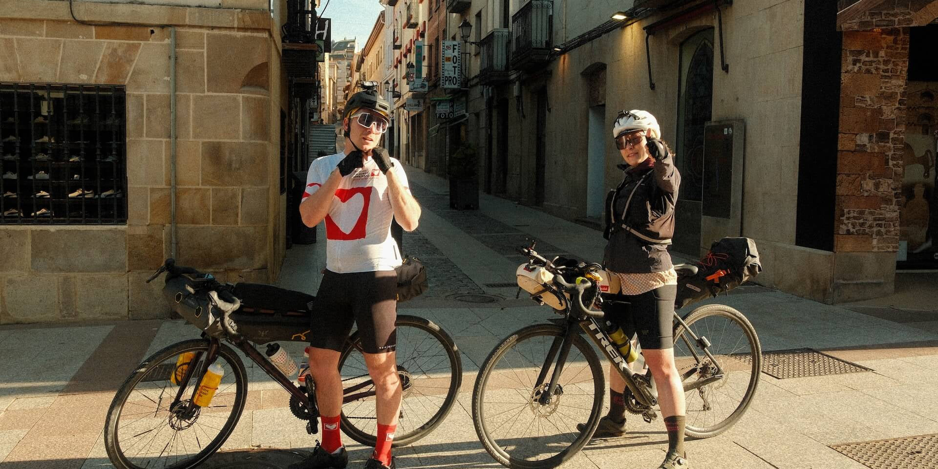 Desertus Bikus 2026 :  L'école de l’humilité et du voyage à vélo